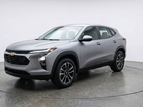 Used 2025 Chevrolet TrailBlazer LT image 3