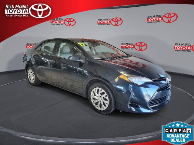 Used 2017 Toyota Corolla LE FWD image 1