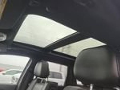 Used 2018 Jeep Grand Cherokee Overland image 7