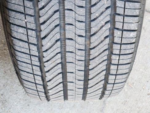 Used 2023 Chevrolet Silverado 1500 Custom image 19