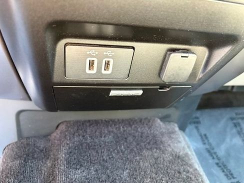 Used 2016 Ford F150 XLT w/ Equipment Group 302A Luxury AWD/4WD image 26