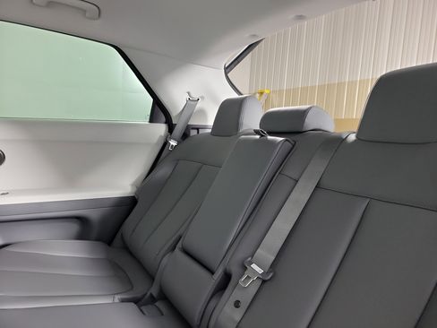 New 2026 Hyundai Ioniq 5 SEL image 31