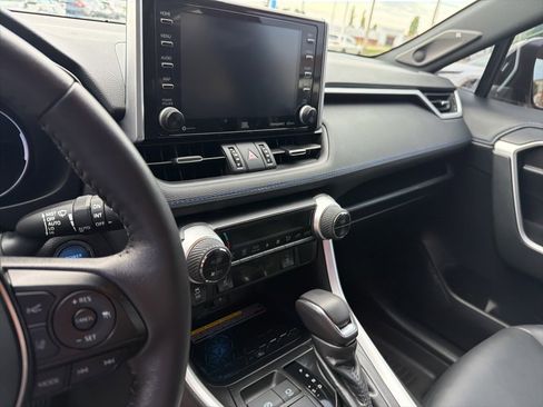 Used 2021 Toyota RAV4 XSE image 10