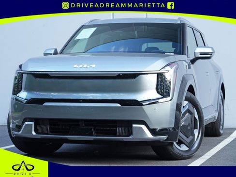 Used 2024 Kia EV9 Land AWD/4WD image 1