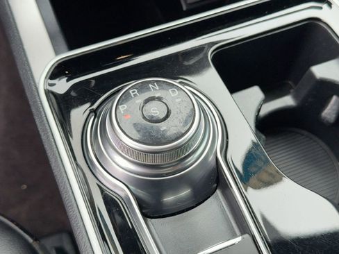 Certified 2020 Ford Edge ST-Line image 16