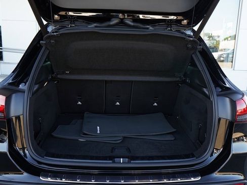 Certified 2022 Mercedes-Benz GLA 250 4MATIC image 7