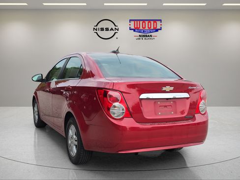 Used 2015 Chevrolet Sonic LT FWD image 4