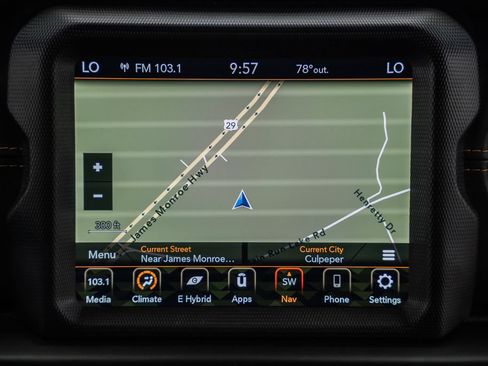 Used 2022 Jeep Wrangler Unlimited Sahara AWD/4WD image 26
