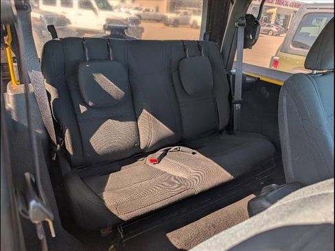 Used 2021 Jeep Wrangler Sport S image 23