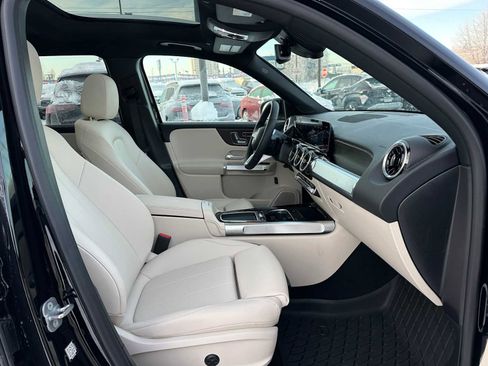 Used 2026 Mercedes-Benz GLB 250 4MATIC image 10