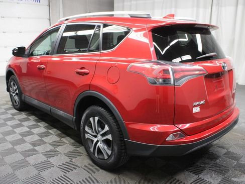 Used 2016 Toyota RAV4 LE AWD/4WD image 6
