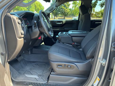 Used 2022 Chevrolet Silverado 1500 Custom AWD/4WD image 22