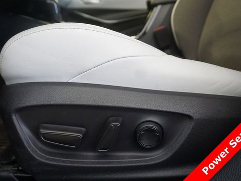 Used 2025 Toyota Corolla XSE FWD image 6