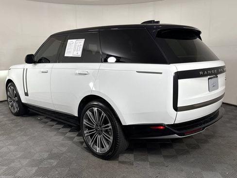 Used 2023 Land Rover Range Rover SE AWD/4WD image 3