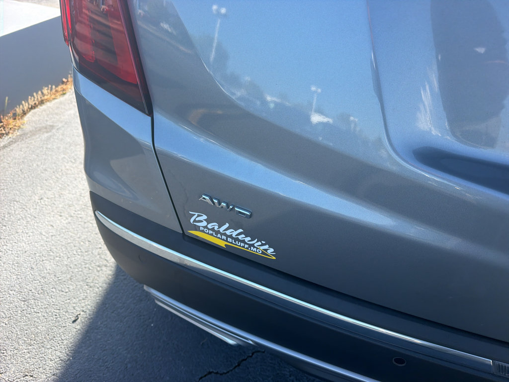 Used 2024 Cadillac XT5 Premium Luxury w/ LPO, Floor Liner Package AWD/4WD image 6