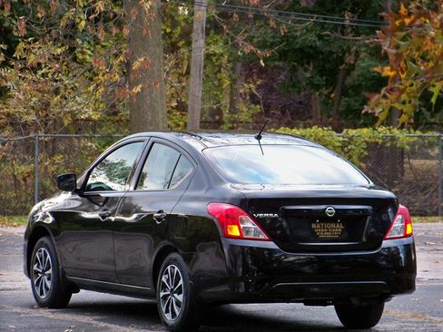 Used 2019 Nissan Versa S image 7