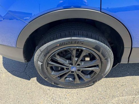 Used 2018 Ford Escape SE w/ SE Sync 3 Package AWD/4WD image 38