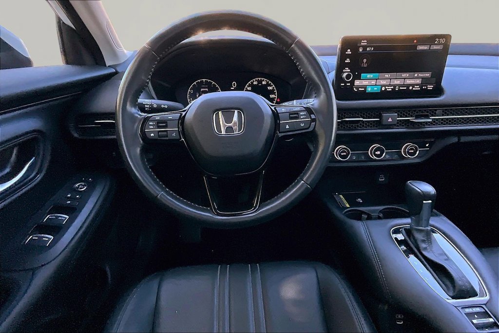Used 2025 Honda HR-V EX-L image 8