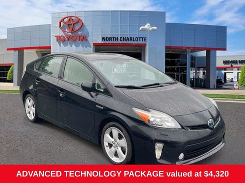 Used 2014 Toyota Prius Five w/ Advanced Technology Package FWD image 1