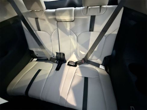 New 2026 Honda Pilot Touring image 25