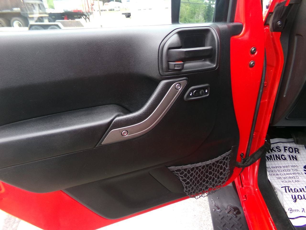 Used 2017 Jeep Wrangler Unlimited Sport w/ Quick Order Package 24S AWD/4WD image 12
