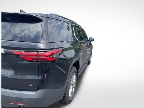 Used 2022 Chevrolet Traverse LT FWD image 5