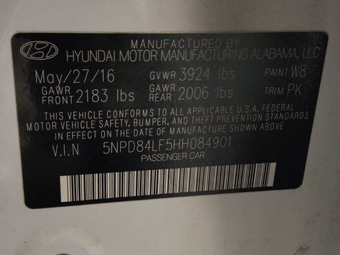 Used 2017 Hyundai Elantra SE image 33