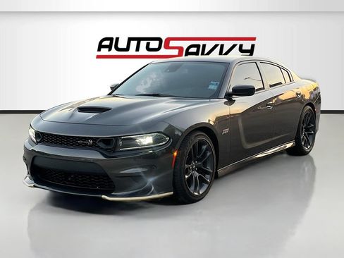 Used 2023 Dodge Charger Scat Pack w/ Navigation & Travel Group RWD image 3