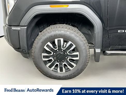 New 2025 GMC Sierra 2500 Denali Ultimate image 21