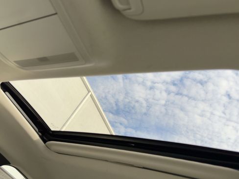 Used 2021 MAZDA CX-30 FWD 2.5 S w/ Premium Package image 16