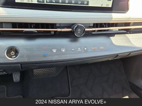 Used 2024 Nissan Ariya FWD image 24