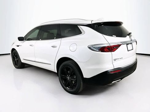 Used 2023 Buick Enclave Essence w/ Experience Buick Package image 4