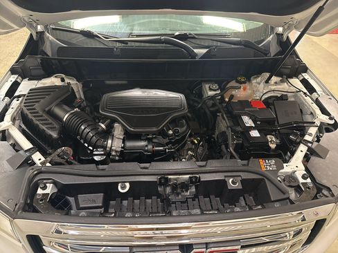 Used 2019 GMC Acadia SLT w/ LPO, Floor Liner Package AWD/4WD image 35