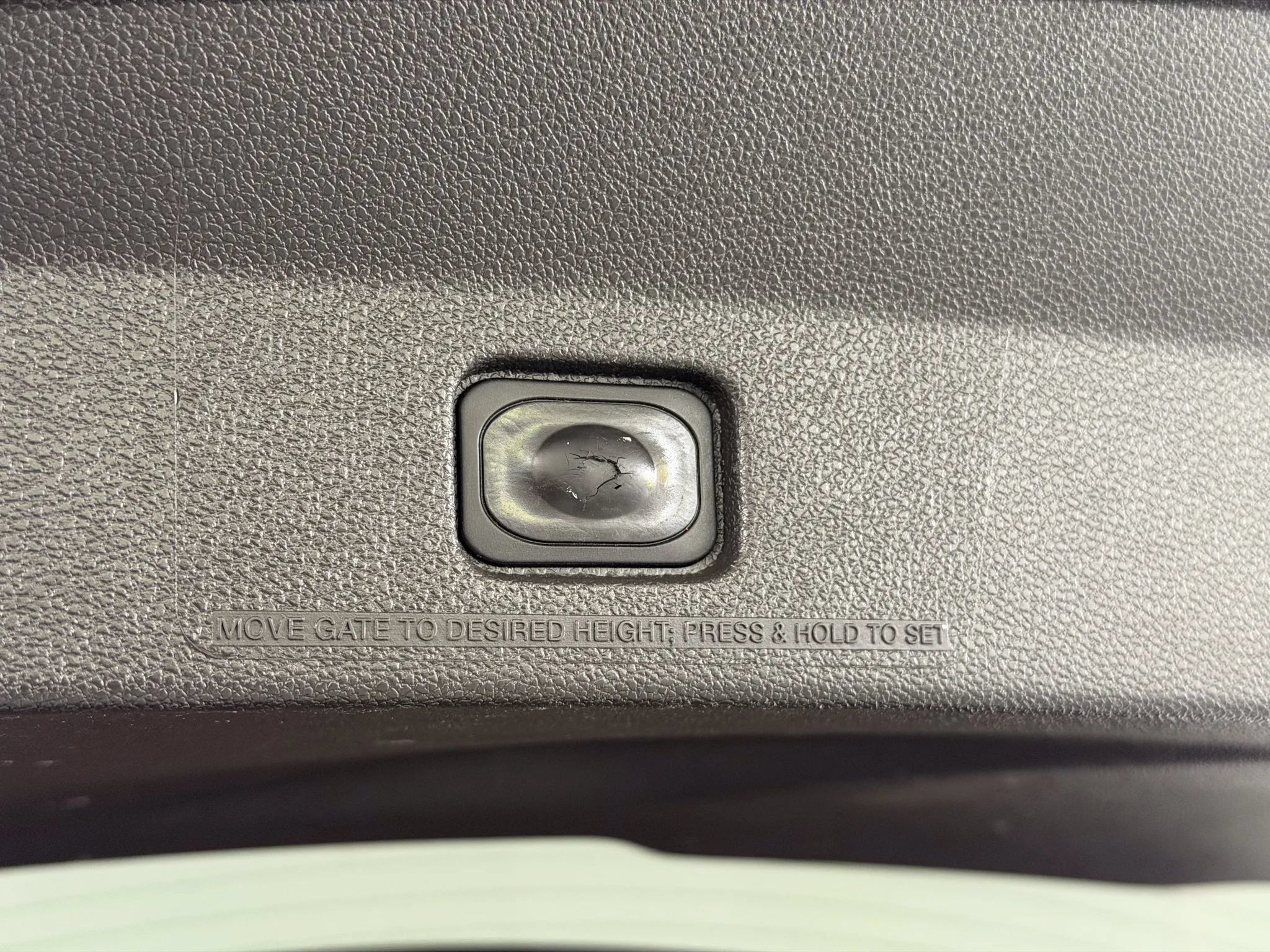 Used 2015 Ford Explorer XLT w/ Equipment Group 202B FWD image 22