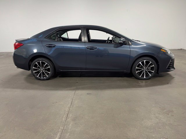 Used 2019 Toyota Corolla SE FWD image 2