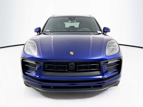 Certified 2026 Porsche Macan AWD/4WD image 6