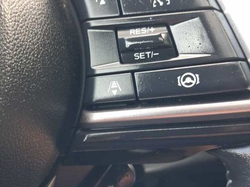 Used 2023 Subaru Outback Touring AWD/4WD image 32