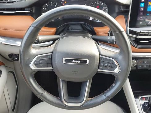 Certified 2022 Jeep Compass Limited image 29