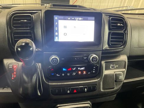 Used 2025 RAM ProMaster 2500 w/ Convenience Group FWD image 17