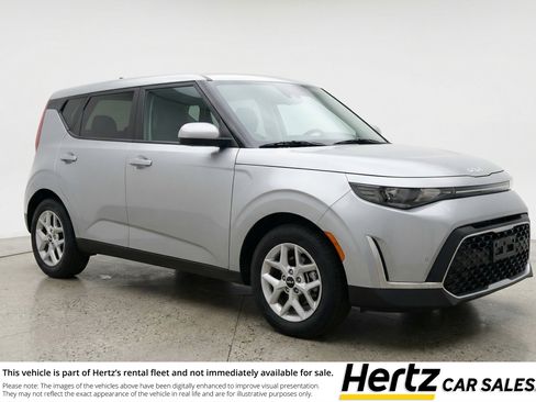 Used 2025 Kia Soul LX w/ LX Technology Package FWD image 1