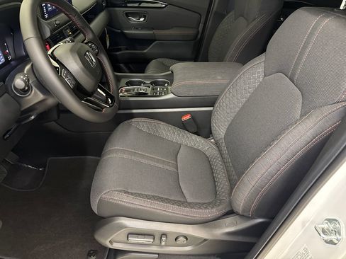 New 2026 Honda Pilot Sport image 18