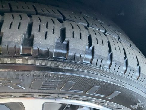 Used 2022 Ford Edge ST w/ Equipment Group 401A image 31