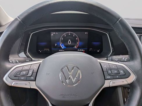 Certified 2023 Volkswagen Jetta SE FWD image 34