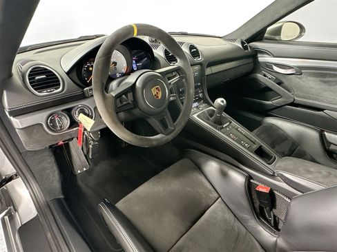 Certified 2020 Porsche 718 Cayman GT4 image 4