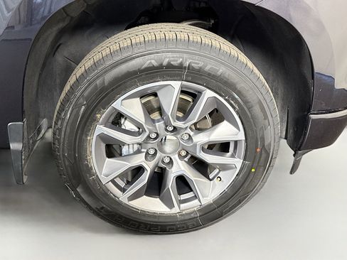 Used 2023 Chevrolet Silverado 1500 Custom RWD image 30