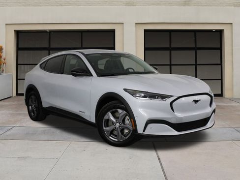 Used 2023 Ford Mustang Mach-E Select image 30