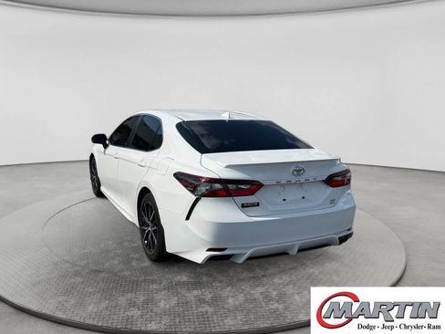 Used 2022 Toyota Camry SE AWD/4WD image 7