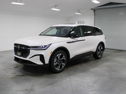 New 2026 Lincoln Nautilus Premier w/ Equipment Group 102A image 3