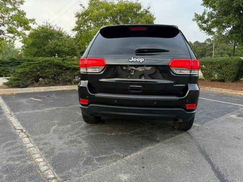 Used 2018 Jeep Grand Cherokee Laredo RWD image 7