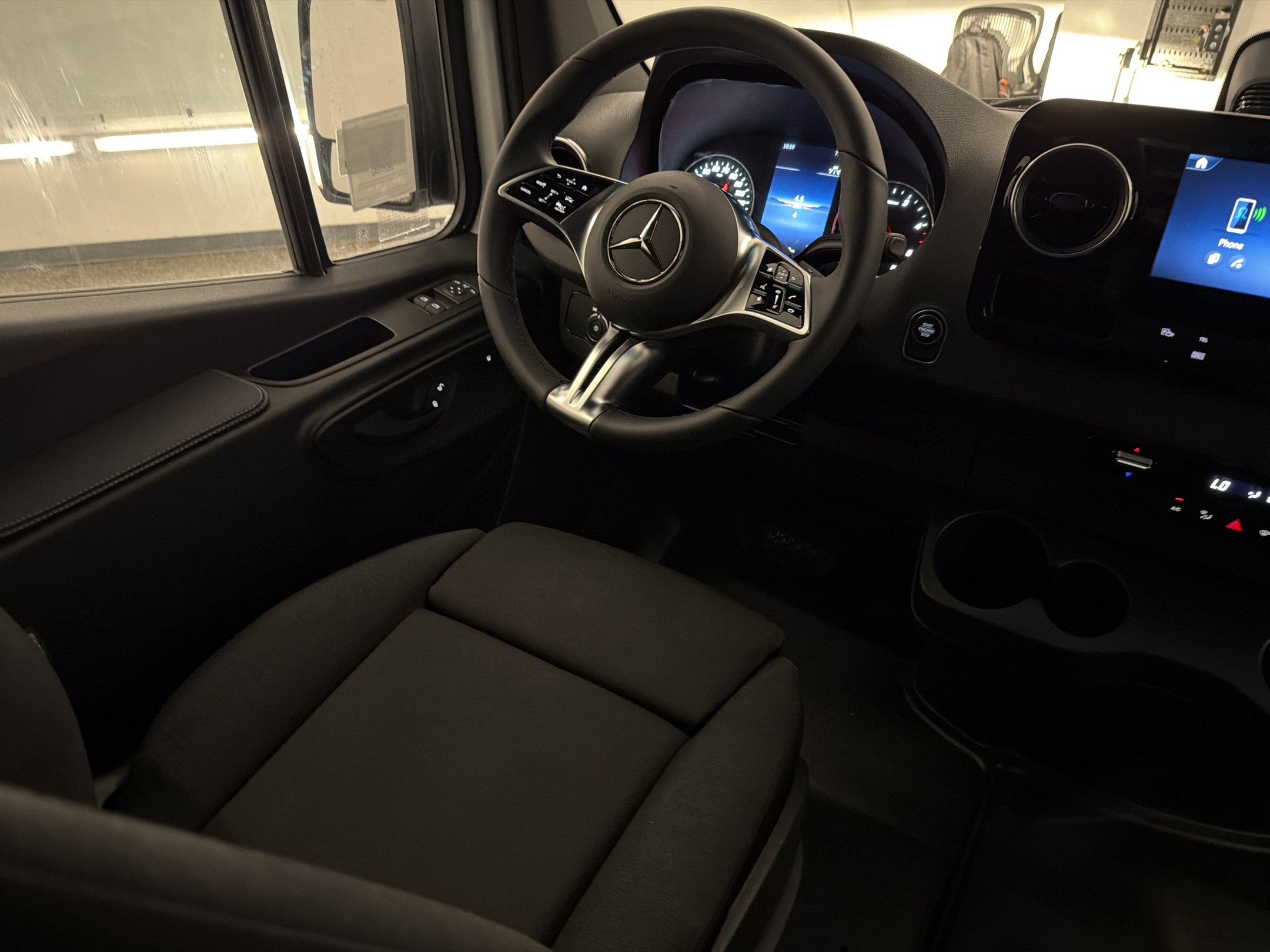 Used 2026 Mercedes-Benz Sprinter 2500 image 28